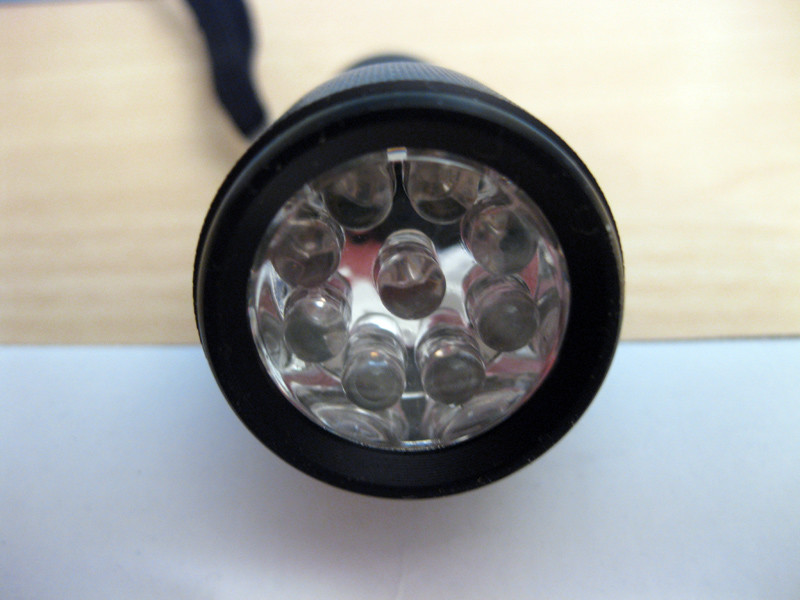 UV Taschenlampe 365nm & 395nm Ultraviolett Taschenlampe Dual UV Taschenlampen 