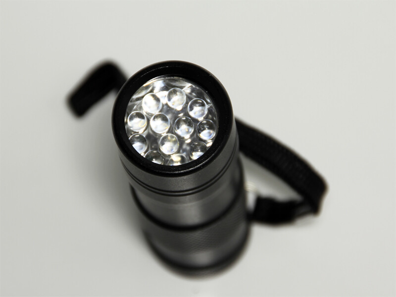 12LED Taschenlampe UV Schwarzlicht Silber Neon Effekt 